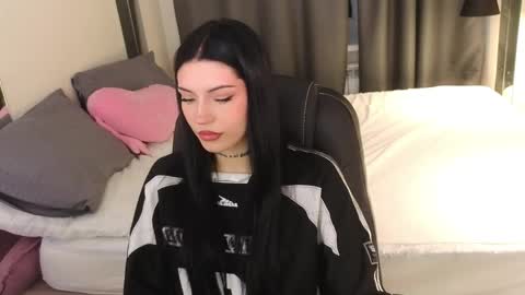 Snapshot of kelly__bunny chatting on May 16, 2026, 6:32 am Kelly online show from May 16, 2026, 6:32 am