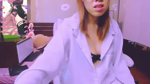 Kelly online show from June 25, 2026, 2:22 am