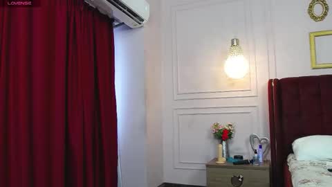 Snapshot of kelly_bliss chatting on October 7, 2025, 9:28 am Kelly online show from October 7, 2025, 9:28 am