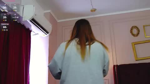 Snapshot of kelly_bliss chatting on October 17, 2025, 9:23 am Kelly online show from October 17, 2025, 9:23 am