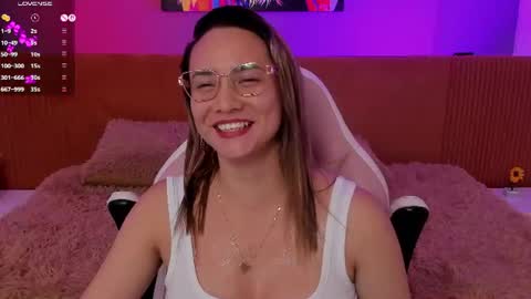 kelly_cute9 online show from June 24, 2026, 5:17 am