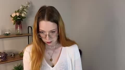 Snapshot of kelly_grant_ chatting on July 24, 2026, 7:01 pm Alice online show from July 24, 2026, 7:01 pm