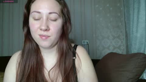 kellycrystall online show from January 19, 2025, 5:49 pm