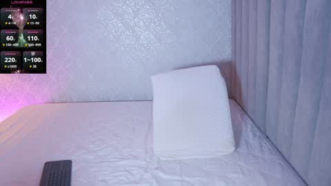 vanessa online show from November 19, 2025, 8:53 pm