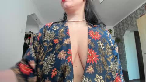 Snapshot of kellymorgan_ chatting on February 7, 2025, 12:28 pm Monday - Friday 08 am - 3 pm GMT 3 online show from February 7, 2025, 12:28 pm