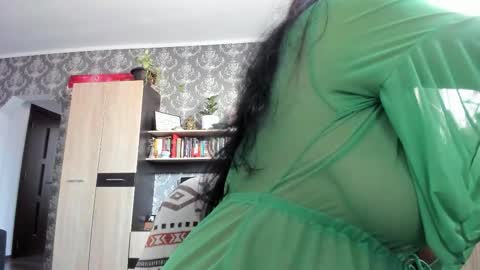 Snapshot of kellymorgan_ chatting on October 30, 2025, 8:49 am Monday - Friday 08 am - 3 pm GMT 3 online show from October 30, 2025, 8:49 am