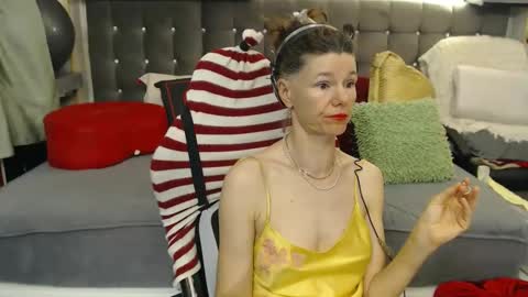 kelly online show from June 4, 2026, 7:53 pm