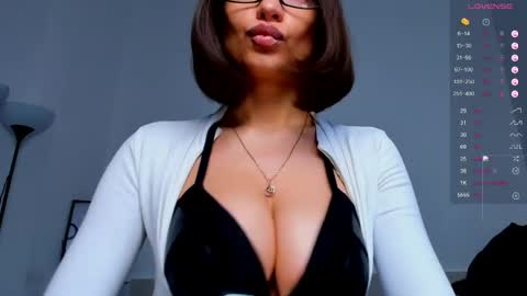 kellysmits online show from May 19, 2026, 6:42 am