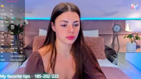 kelsi_di online show from July 29, 2026, 5:16 am