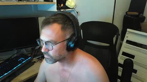 kelvin06133 online show from July 12, 2026, 10:01 pm