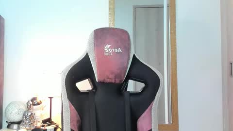 ken_mailik online show from October 19, 2025, 7:25 pm