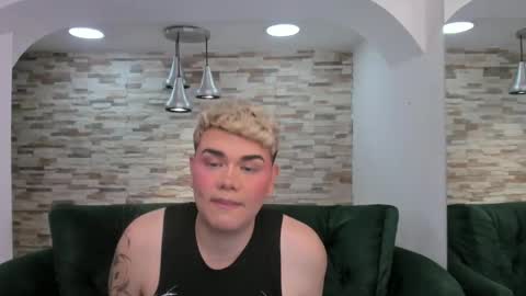 Snapshot of ken_star_23 chatting on May 7, 2026, 7:52 pm Ken online show from May 7, 2026, 7:52 pm