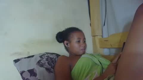 Snapshot of kenchy93 chatting on November 2, 2025, 10:06 am Kenchy online show from November 2, 2025, 10:06 am