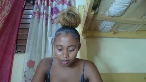 Snapshot of kenchy93 chatting on November 17, 2025, 7:25 am Kenchy online show from November 17, 2025, 7:25 am