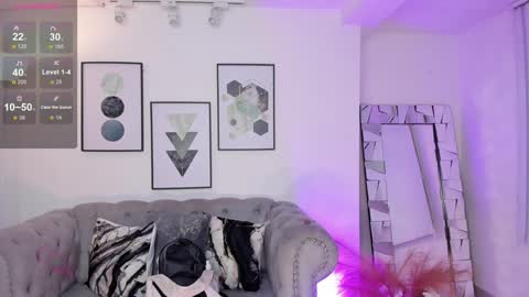 Kendall Jenner online show from January 11, 2025, 10:40 am