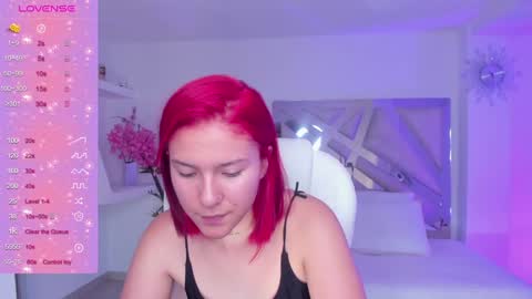 Kendall Jenner online show from February 9, 2025, 3:43 am