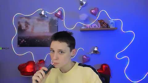 Snapshot of kendal_blow chatting on February 17, 2026, 9:06 am Sweet Kendal online show from February 17, 2026, 9:06 am