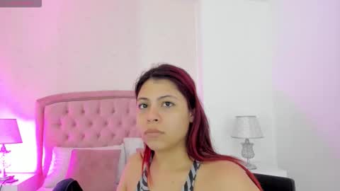 Kendall online show from December 17, 2025, 4:29 am