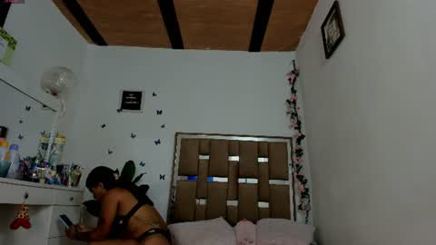 Snapshot of kendall_ewers chatting on June 30, 2026, 12:00 am Kendall ewers online show from June 30, 2026, 12:00 am