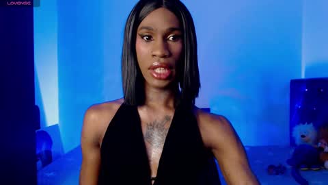 kendallgil_ online show from March 4, 2025, 5:32 am