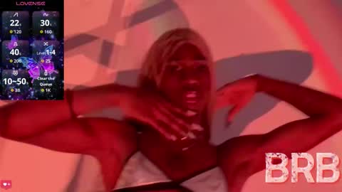 kendallgil_ online show from October 14, 2025, 2:23 am