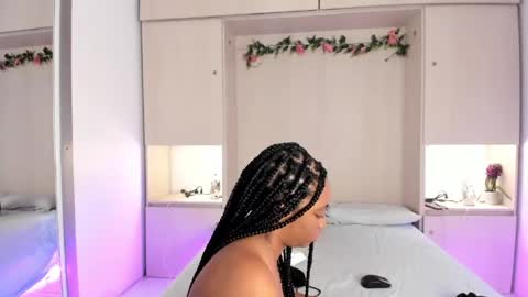 Snapshot of kendallrosse1 chatting on April 24, 2026, 4:37 am Kendal online show from April 24, 2026, 4:37 am