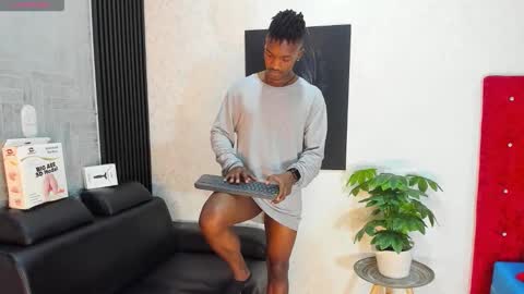 Kender online show from September 17, 2025, 8:32 pm