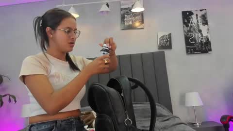 Snapshot of kendra_london chatting on April 25, 2026, 2:14 pm Kendra London online show from April 25, 2026, 2:14 pm