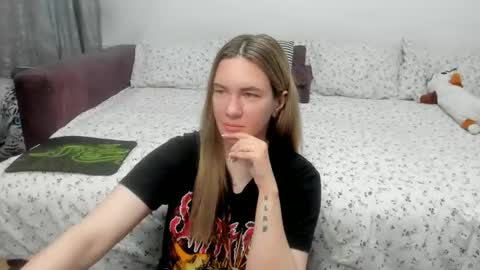Snapshot of kendra_xx_ chatting on May 29, 2026, 1:03 am Kendra online show from May 29, 2026, 1:03 am