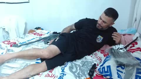 Kendra And Miller online show from April 13, 2026, 10:04 pm