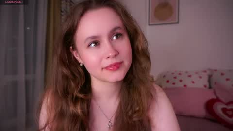 Snapshot of kendraedger chatting on May 20, 2026, 11:00 pm Kira online show from May 20, 2026, 11:00 pm
