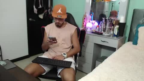 Chriss Morales online show from January 14, 2025, 1:15 am