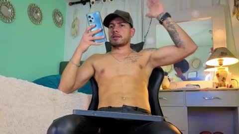 Chriss Morales online show from October 16, 2025, 2:23 am