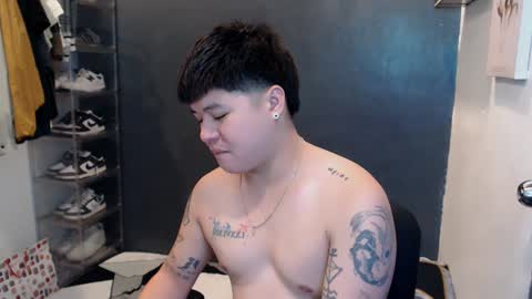 Snapshot of kenhotline911 chatting on December 26, 2024, 3:10 pm ken online show from December 26, 2024, 3:10 pm