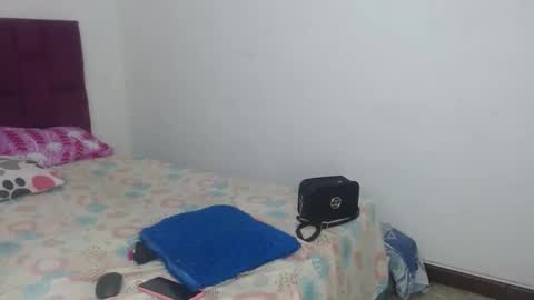 kenia_nihiara online show from June 10, 2026, 6:01 am