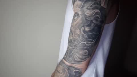 Snapshot of kennerfox77 chatting on February 11, 2025, 2:57 am Kennfox777 online show from February 11, 2025, 2:57 am