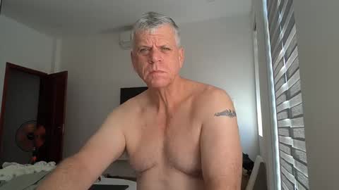 Snapshot of kent_ham chatting on March 2, 2026, 2:47 am kent_ham online show from March 2, 2026, 2:47 am