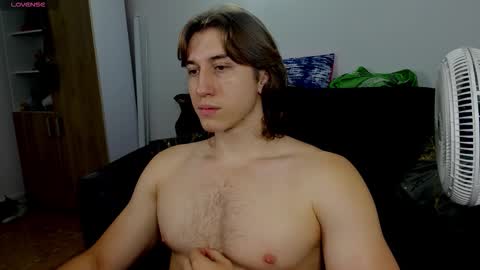 kent_rushell online show from November 7, 2025, 12:43 am