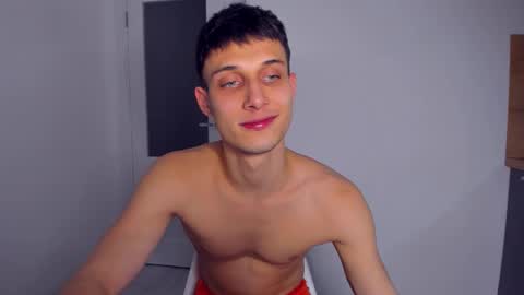 Peter     online show from November 6, 2025, 8:43 pm