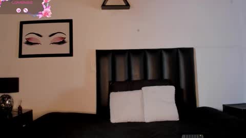 Snapshot of kentha_mitchellss chatting on November 27, 2025, 10:39 am KENTHA online show from November 27, 2025, 10:39 am