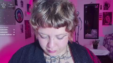 Kenzie online show from May 18, 2026, 4:07 am