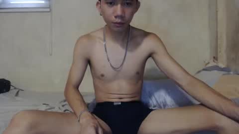 Snapshot of kenzy931455 chatting on May 4, 2026, 1:34 am kenzy931455 online show from May 4, 2026, 1:34 am