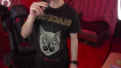 Looking for a moderator I PVT IS OPEN online show from December 15, 2025, 11:03 am