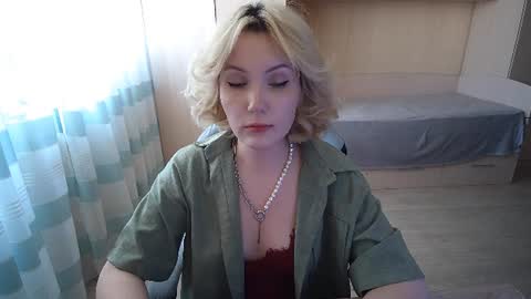 Evelyn online show from July 9, 2026, 1:37 pm
