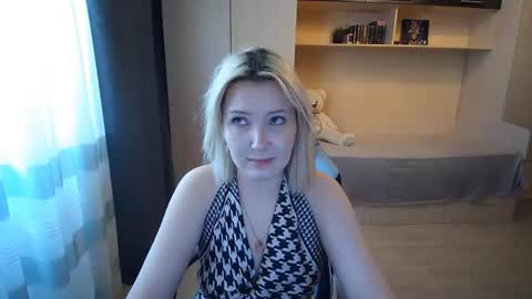 Evelyn online show from July 10, 2026, 1:14 pm