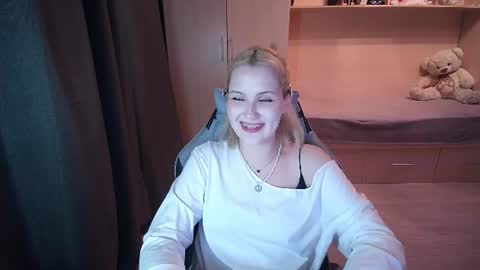 Evelyn online show from July 21, 2026, 3:14 pm