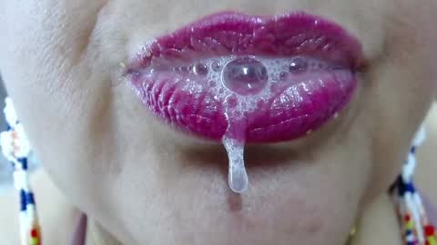 Snapshot of kerly_doll chatting on January 18, 2025, 3:16 pm K E R L Y online show from January 18, 2025, 3:16 pm