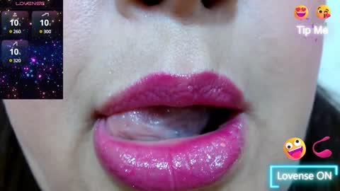 Snapshot of kerly_doll chatting on January 24, 2025, 6:14 pm K E R L Y online show from January 24, 2025, 6:14 pm