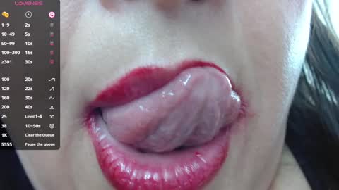 Snapshot of kerly_doll chatting on February 28, 2025, 7:03 pm K E R L Y online show from February 28, 2025, 7:03 pm