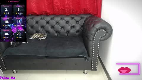 Snapshot of kerly_doll chatting on October 2, 2025, 12:23 pm K E R L Y online show from October 2, 2025, 12:23 pm